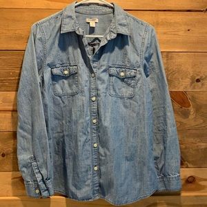 Women’s button down top